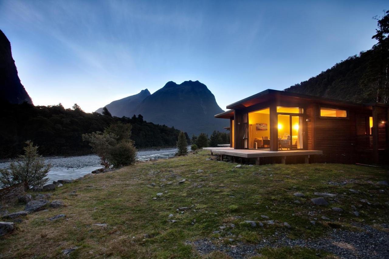 Milford Sound Lodge Екстер'єр фото