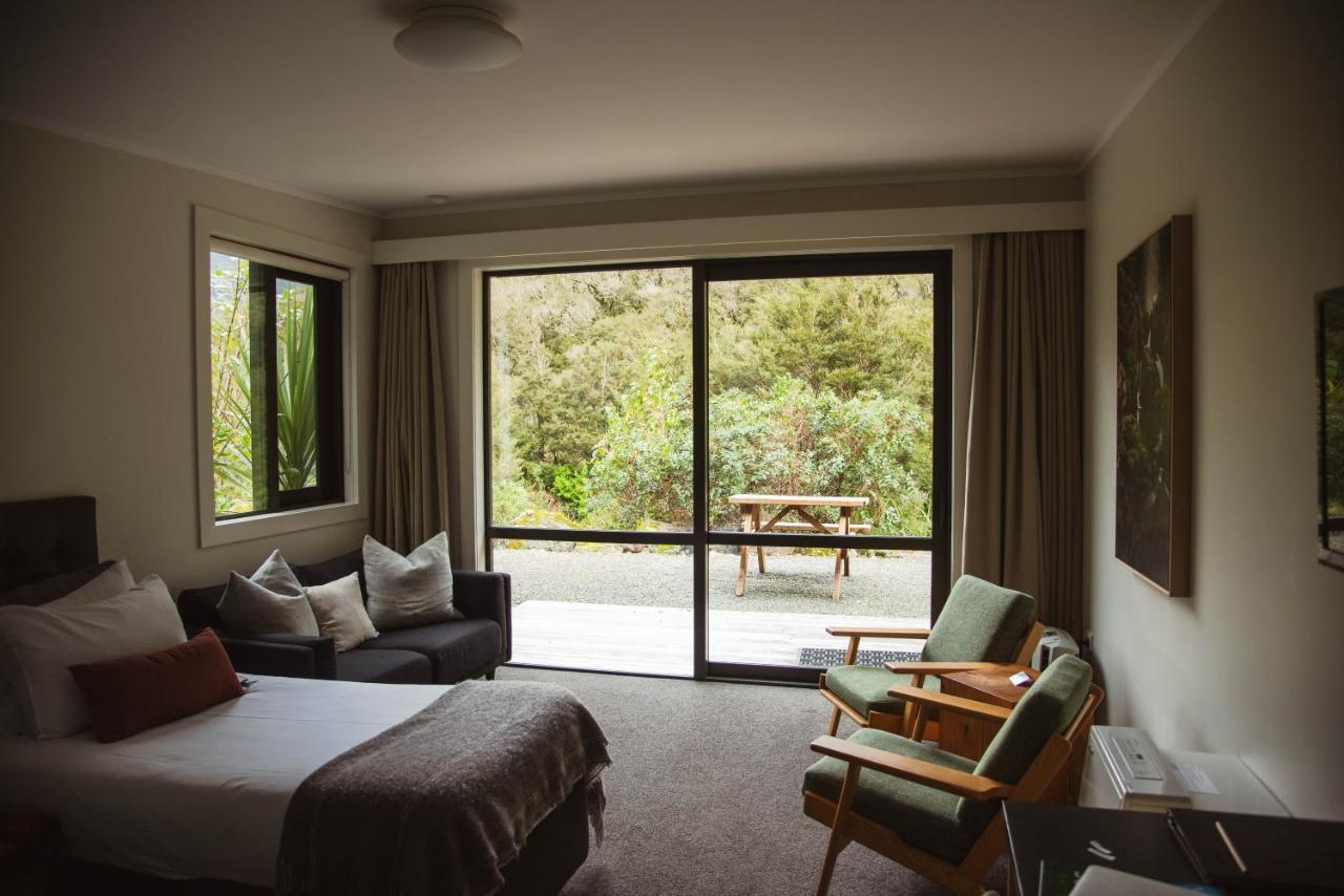Milford Sound Lodge Екстер'єр фото