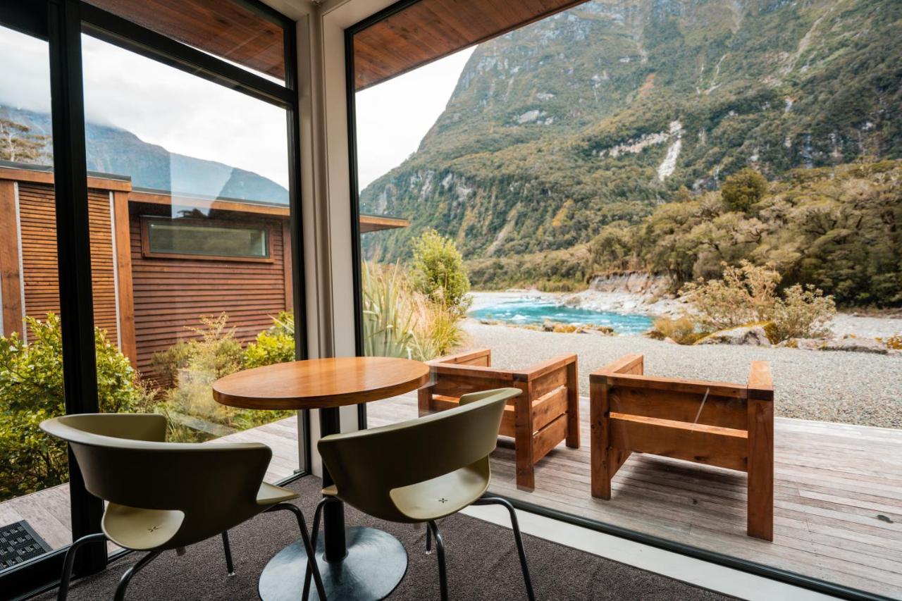 Milford Sound Lodge Екстер'єр фото
